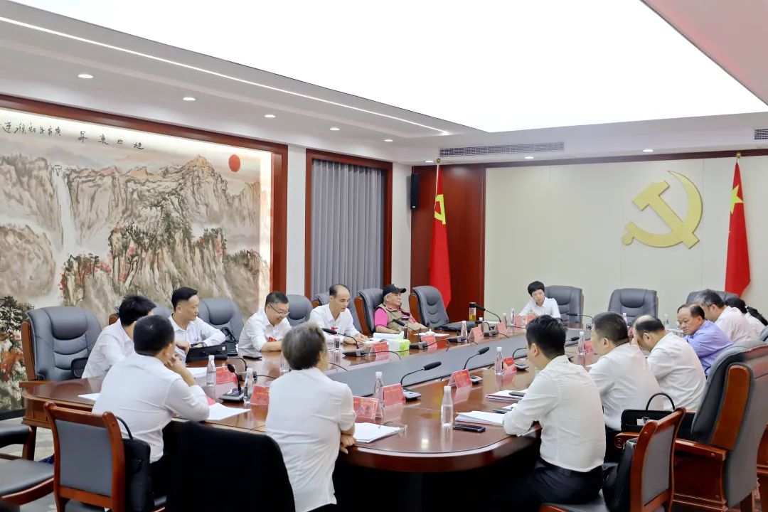 李恩清.jpg